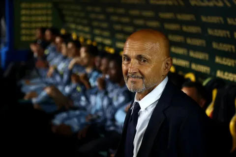 Spalletti Uji Kekuatan Alternatif: Juventus Turunkan Skuad Muda Lawan Standard Liege