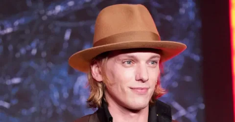 Jamie Campbell Bower Ungkap Satu Permintaan Soal Kaki Vecna di Stranger Things