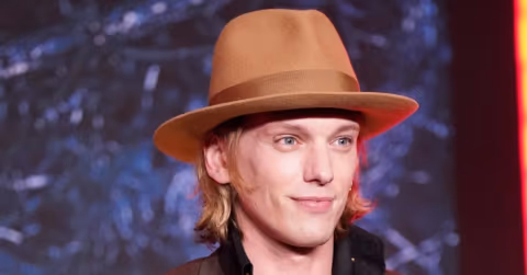 Jamie Campbell Bower Ungkap Satu Permintaan Soal Kaki Vecna di Stranger Things