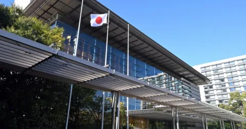 Jepang Perketat Izin Tinggal Tetap: Pendapatan Wajib di Atas Rata-Rata dan Syarat Pensiun Baru