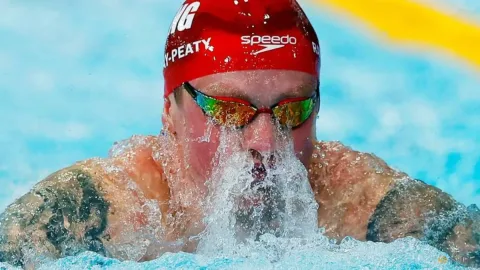 Bronze di 100m Gaya Dada, Adam Peaty Pertanyakan Masa Depan di Nomor Andalan