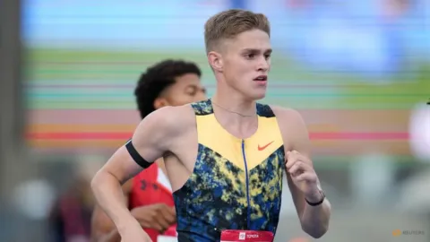 Remaja 17 Tahun Kunci Gelar 800 Meter AS: Cooper Lutkenhaus Cetak Sejarah Baru