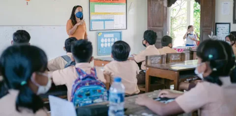 Saat Guru SD Harus Menjawab 'Apa Itu LGBTQ+' dari Murid