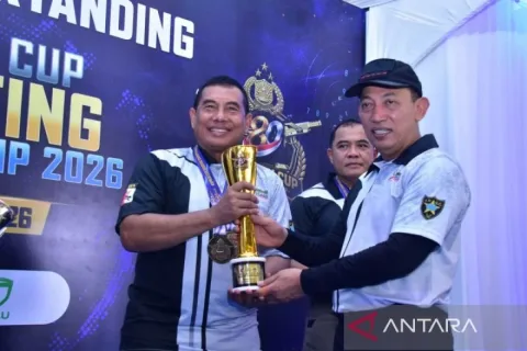 Raih Dua Gelar Juara Menembak, Pangkormar Endi Supardi Pertahankan Dominasi di Kapolri Cup