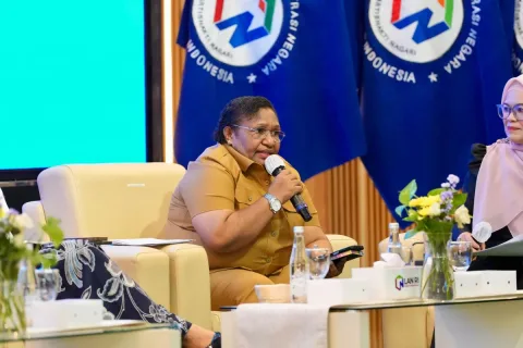 Wamendagri Dorong Kepemimpinan Perempuan Transformatif Demi Indonesia Emas 2045