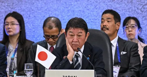 Klaim Beradu: China Bantah Ada Pembicaraan dengan Menlu Jepang di ASEAN