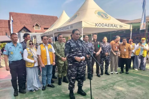 Pengejaran Target Infrastruktur Kapal Induk Giuseppe Garibaldi: Lampung Siap Sandar Sebelum HUT TNI