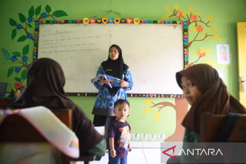 Demi Anak-Anak Tapal Batas, Nur Syakira Rela Bangun Sebelum Subuh