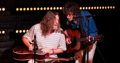 Kisah Mistis Johnny Borrell Razorlight: Stigmata di Tengah Puncak Popularitas