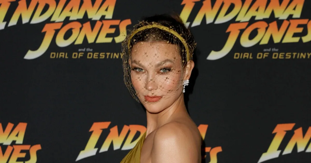 KK Family: Rahasia Nama Alliteratif Karlie Kloss dan Misi Kode untuk Remaja