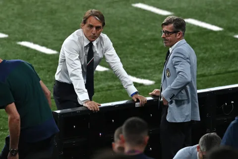 Krisis Sepak Bola Italia: Panggilan Darurat Mancini Bukti Kebuntuan