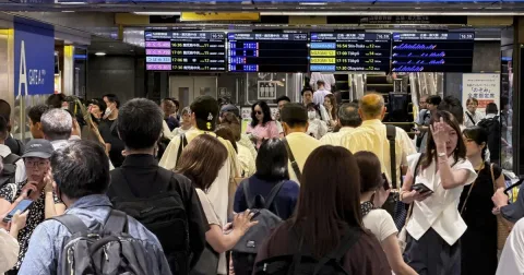Gempa M7,1 di Kumamoto Lumpuhkan Shinkansen, Dua Tewas