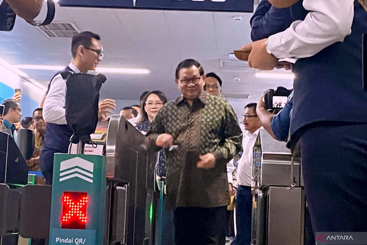 MRT Jakarta Resmi Terima Pembayaran Kartu Kredit Nirkontak, Langkah Jakarta Menuju Kota Global