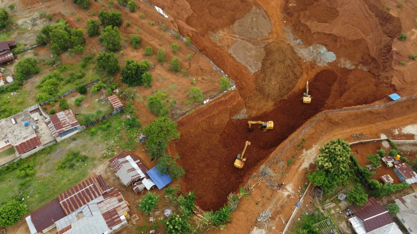 Konflik Tambang Nikel di Konawe Selatan: Warga Terusir, Rumah Disegel Yayasan