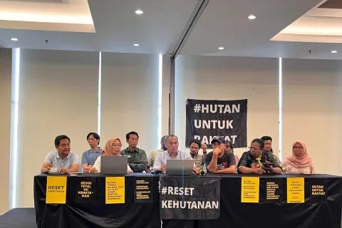 RUU Kehutanan Dinilai Abaikan Hak Masyarakat Adat, Koalisi Sulawesi-Papua Desak Perubahan