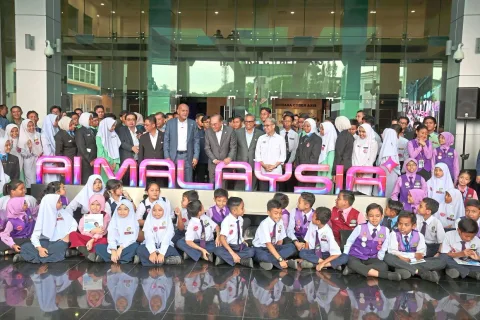 Gratis Berlangganan AI, Malaysia Dorong 100.000 Pemuda Kuasai Teknologi