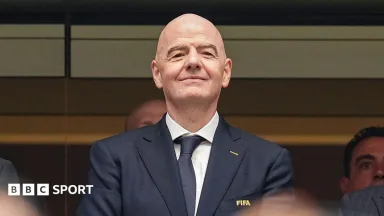 Infantino Nekat Jual Saham Piala Dunia ke Investor Trump: Demokrasi atau Monopoli?