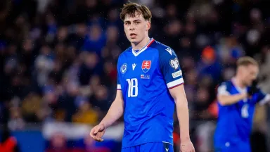 VfB Stuttgart Rekrut Bintang Muda Slovakia Leo Sauer dari Feyenoord