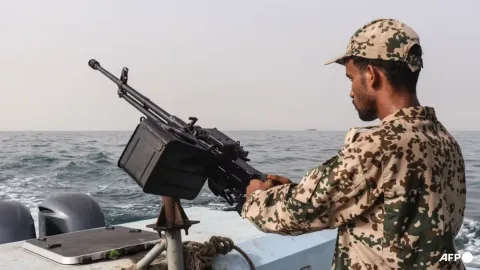 Houthi dan Iran Dituding Rancang Pungutan Biaya Kapal di Laut Merah, Ancaman Baru bagi Pasokan Energi Global