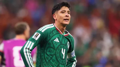 Dua Klub Eropa Berebut Edson Alvarez: West Ham Siap Lepas Gelandang Meksiko
