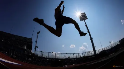 Keterpurukan Atletik Rusia: Isolasi Panjang Ancam Regenerasi