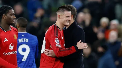 Dilema Setan Merah: Vlahovic Gratis atau Sesko yang Belum Matang?
