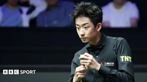 Wu Yize Lolos ke Semifinal Shanghai Masters Meski Dibayangi Kesalahan