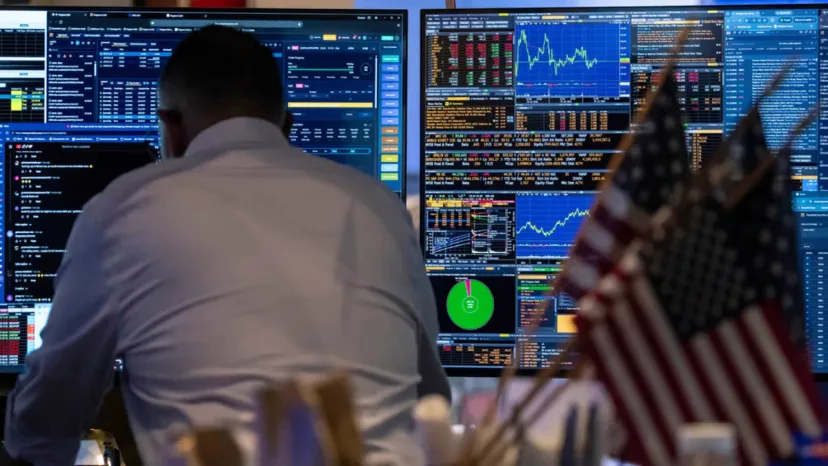 Lonjakan Saham Microsoft dan Penurunan Minyak Bawa Wall Street Bangkit