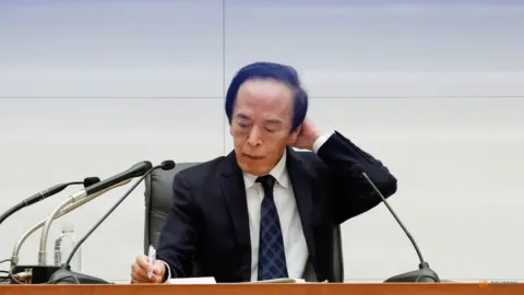 BOJ Pertahankan Suku Bunga, Sinyal Kenaikan Lanjutan: Kewaspadaan terhadap Inflasi dan Yen Lemah