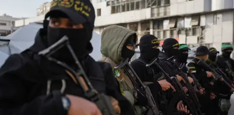 Kesepakatan Perlucutan Senjata Hamas: Terobosan atau Jebakan Politik?