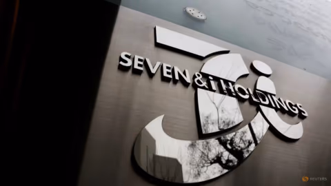 Seven & i Gaet SoftBank dan PayPay: Investasi Rp9,7 Triliun untuk Selamatkan 7-Eleven