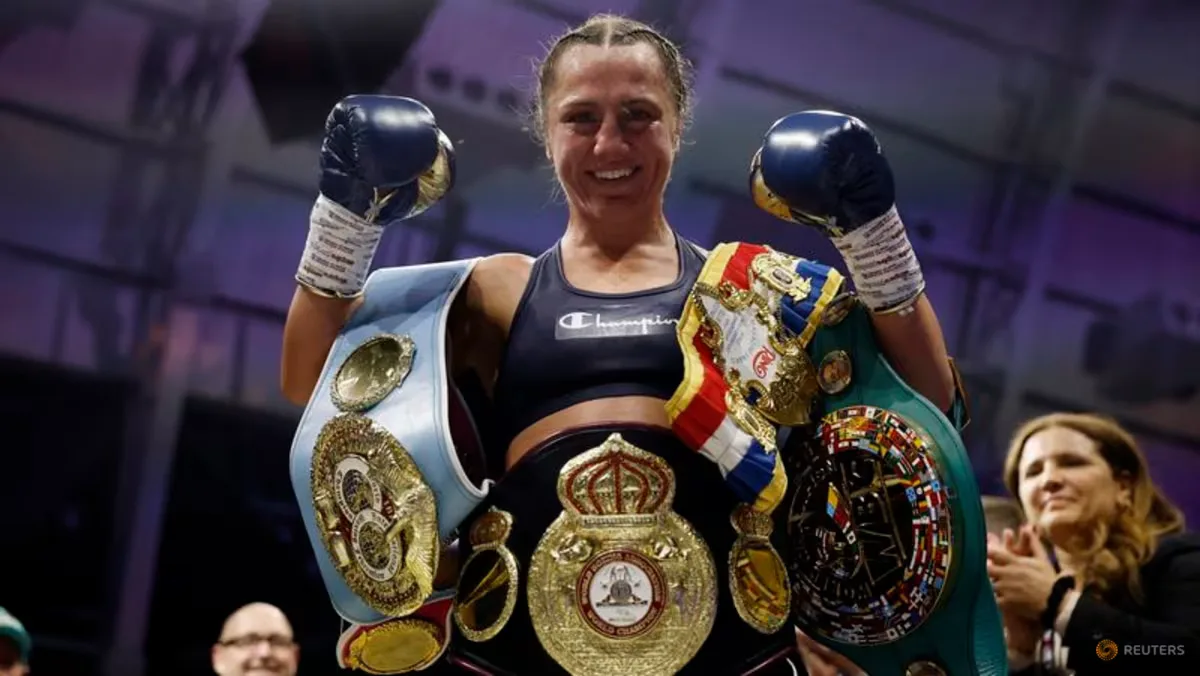 Ellie Scotney Tinggalkan Takhta Juara, Siap Bangkit dari Nol di Kelas Bulu