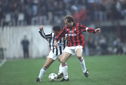 Franco Baresi: Ikon Tenang di Balik Tembok Pertahanan Milan yang Mengubah Sepak Bola