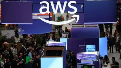 Saham Amazon Melonjak 14%: AWS Bukti Belanja AI Raksasa Teknologi Mulai Menuai Hasil