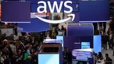 Saham Amazon Melonjak 14%: AWS Bukti Belanja AI Raksasa Teknologi Mulai Menuai Hasil