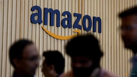 Amazon Cetak Rekor Laba, Wall Street Menguat: Sinyal AI Masih Jadi Primadona?