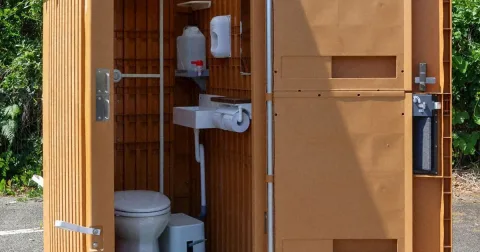 Gelombang Panas Jepang: Toilet Berpendingin dan Jam Kerja Dipangkas demi Selamatkan Pekerja