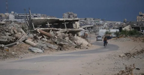 Hamas Siap Serahkan Senjata Berat: Tanda Baru Perdamaian Gaza atau Sekadar Manuver Politik?