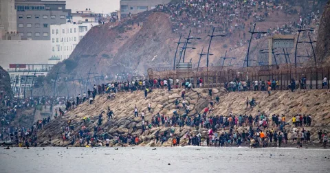 Gelombang Migran ke Ceuta: 57 Tewas, Ribuan Dipulangkan, dan Pertaruhan Kebijakan Imigrasi Spanyol