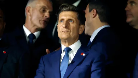Crystal Palace Serius Buru Odilon Kossounou: Pengganti Ideal Lacroix?