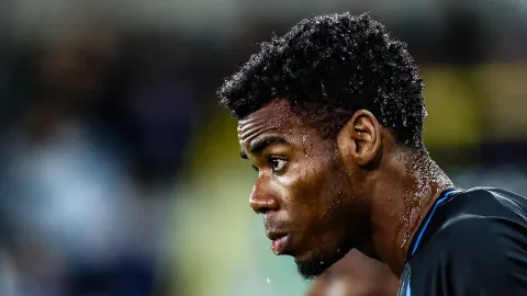 Frankfurt Amankan Gelandang Timnas Nigeria, Raphael Onyedika, Kontrak Enam Tahun