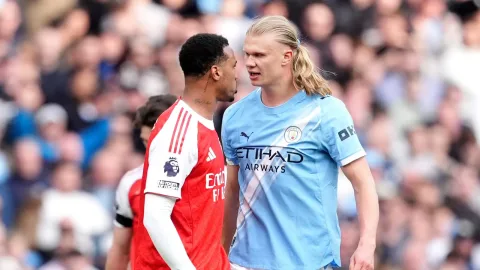 Tottenham Incar Osimhen: Jawaban untuk Haaland di Lini Serang?