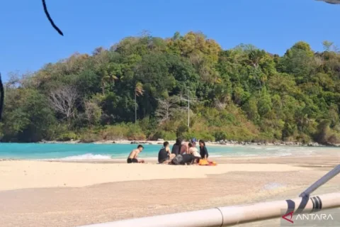 Mahasiswa UNG Tewas Terseret Ombak di Pulau Bugisa: Wisata Pantai yang Menyimpan Bahaya Arus