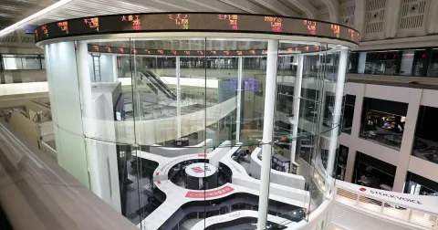 IHSG Teknologi Tertekan, Nikkei Dibuka Anjlok 1,23%: Intervensi Yen Gagal Tenangkan Pasar?