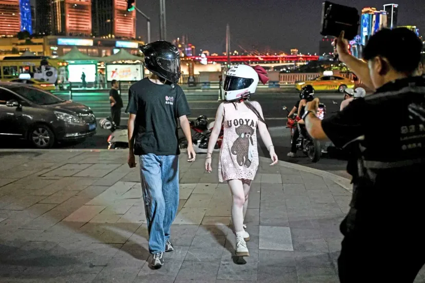 Fenomena Moto-Vlog di Chongqing: Dari Hobi Lokal Menjadi Magnet Wisatawan Asing