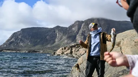 Dari Filipina ke Arktik: Migran Asia Tenggara Menjadi Tulang Punggung Ekonomi Greenland