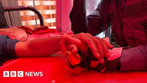 Krisis Kashmir: Puluhan Tewas dalam Bentrok, Rumah Sakit Darurat Kewalahan
