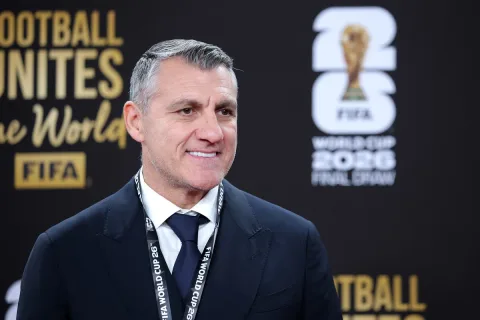 Vieri Yakin Inter Kembali Favorit Scudetto, Chivu Dipuji Mampu Bangkitkan Mental Juara
