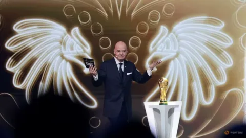 Krisis FIFA: Infantino Menggantungkan Nasib pada Negara Kecil, Bukan Raksasa Sepak Bola