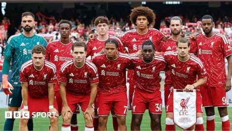 Liverpool Terancam Krisis Lini Belakang: Enam Gol Kebobolan di Tur AS, Iraola Butuh Rekrutan Baru